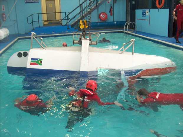 HELICOPTER UNDER-WATER ESCAPE TRAINING (HUET)